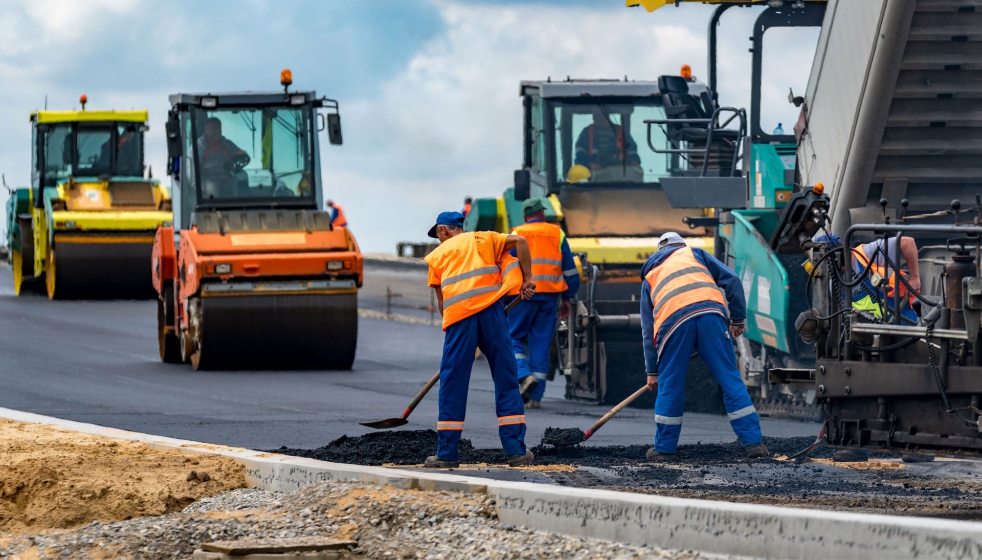 Reliable asphalt construction services in Bangor, ME for various projects.